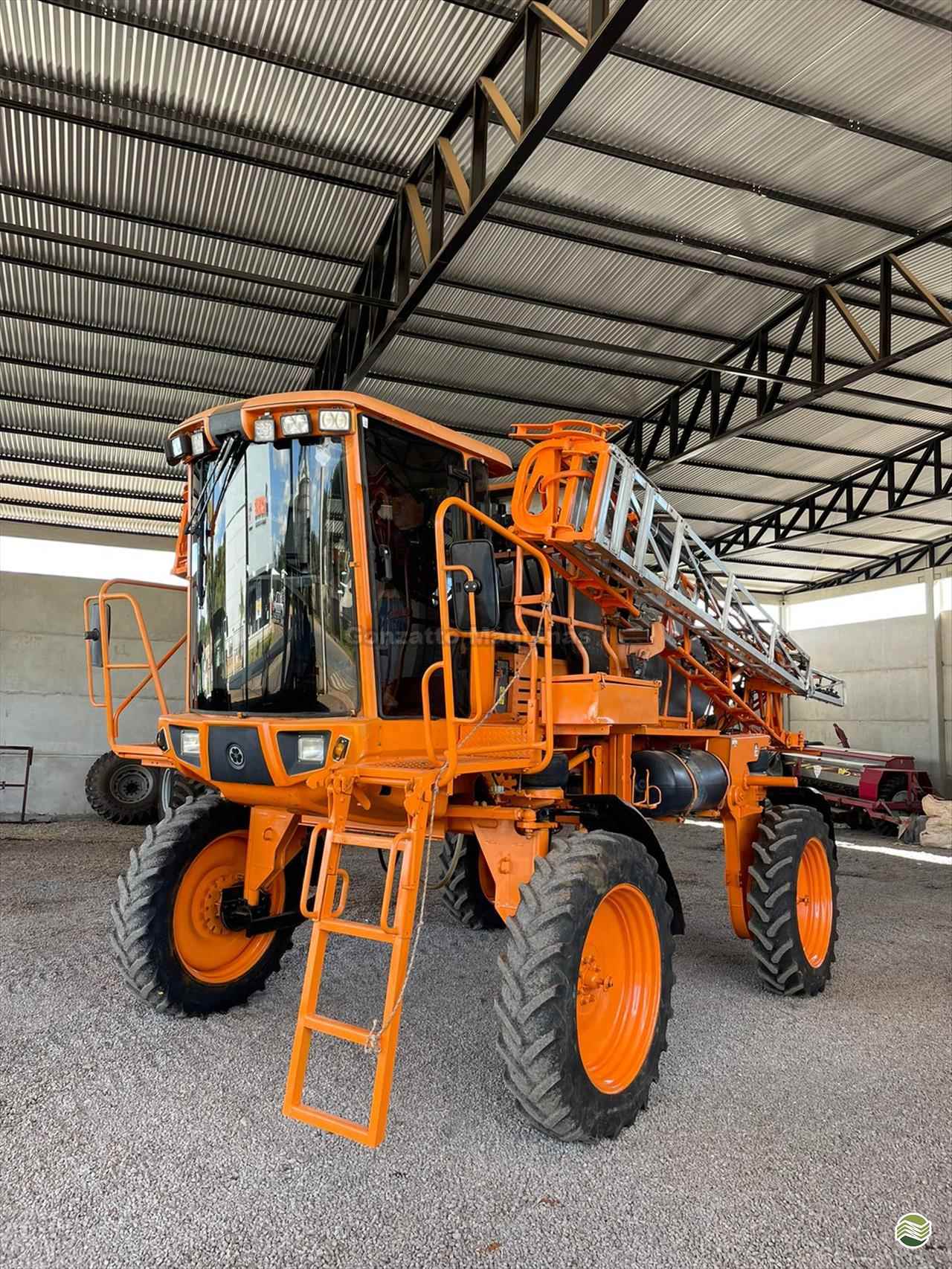 PULVERIZADOR JACTO UNIPORT 2500 STAR Tração 4x2 Gonzatto Máquinas IBIRAIARAS RIO GRANDE DO SUL RS